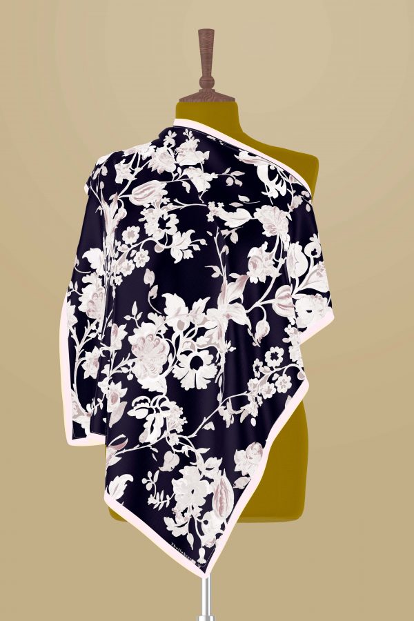 Maria-Satin Silk Square Black And Cream